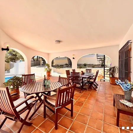 Vh Costablanca - Carmen מוריירה